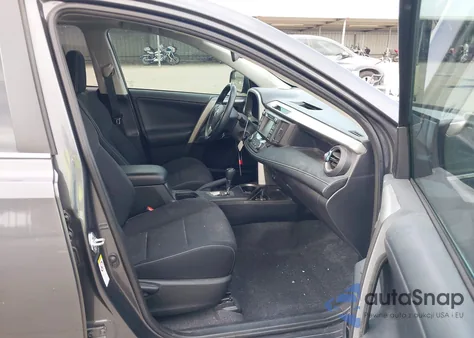 2016 Toyota Rav4 Xle z USA, uszkodzony, nr VIN 2T3WFREV9GW237500